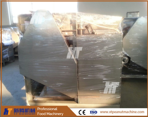 Un buon prezzo. SUS304 Macchina per la rimozione della pelle di arachidi Macchina per sbucciare noci di fave in linea